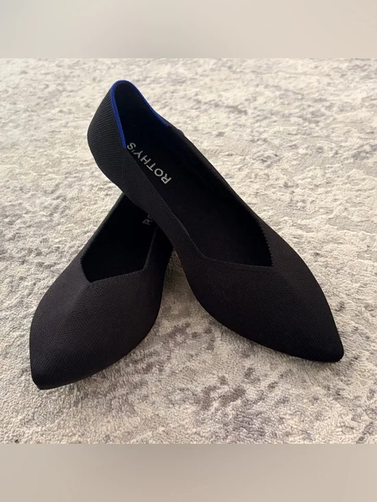 Rothy’s Black Pointed Flats 9.5 Wide | Blue Trim | Excellent Condition Like New - Picture 7 of 11